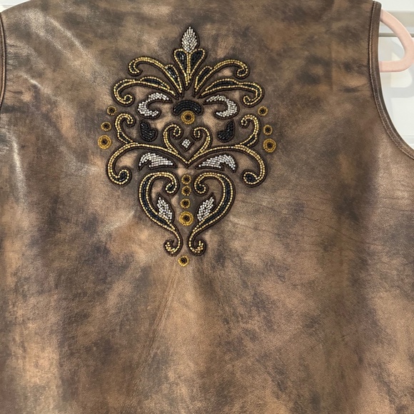 Madison Creek leather vest - Picture 3 of 5